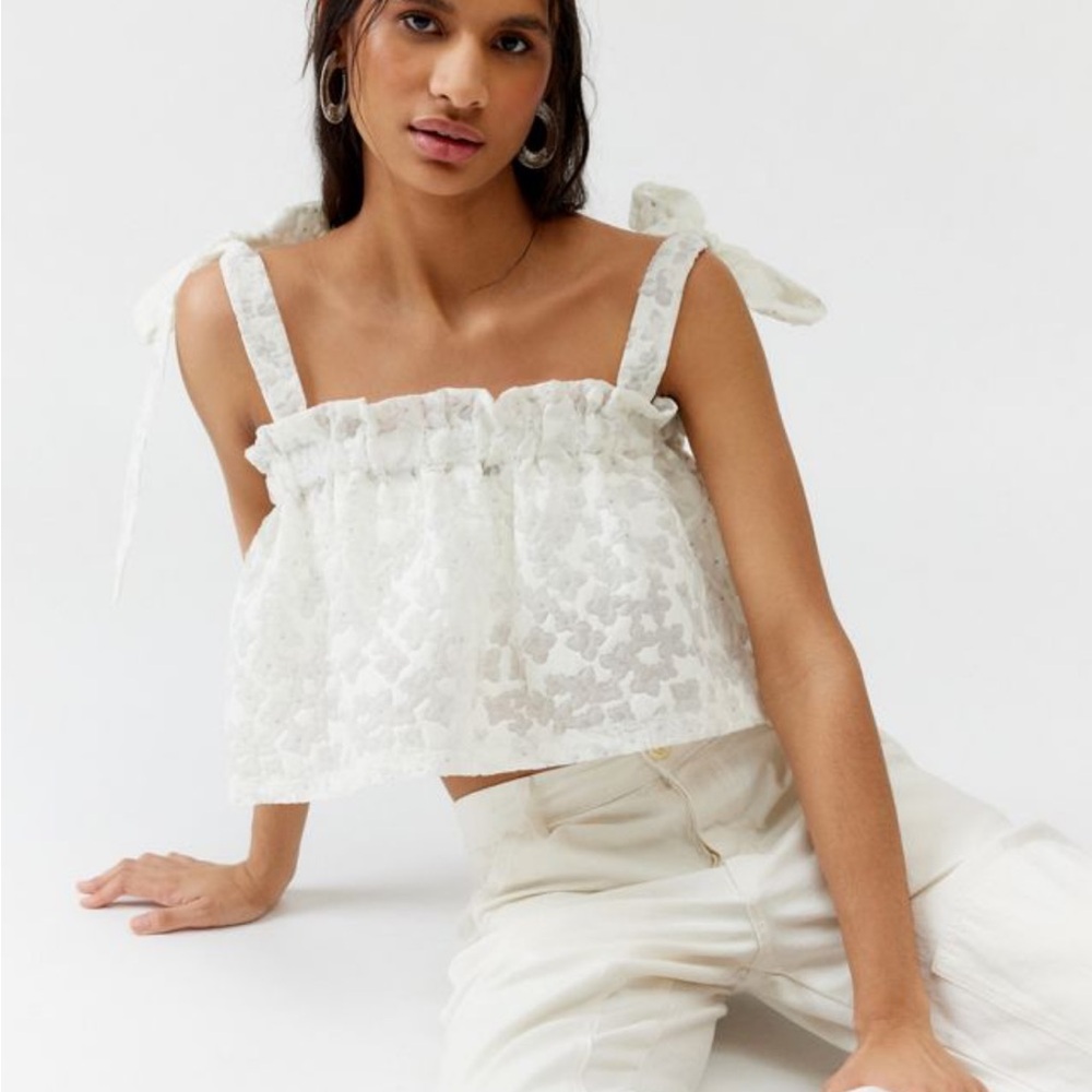 NWT Urban Outfitters White Lace Floral Tie-Strap Crop Top Tango
